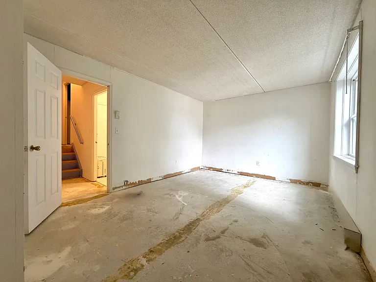 26 Ellingwood St #26 — Photo 25