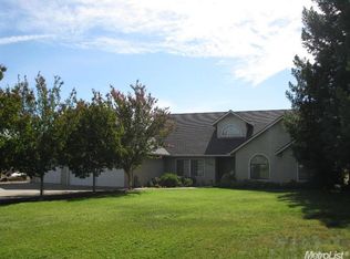 11690 Eagle Bay Rd, Acampo, CA 95220