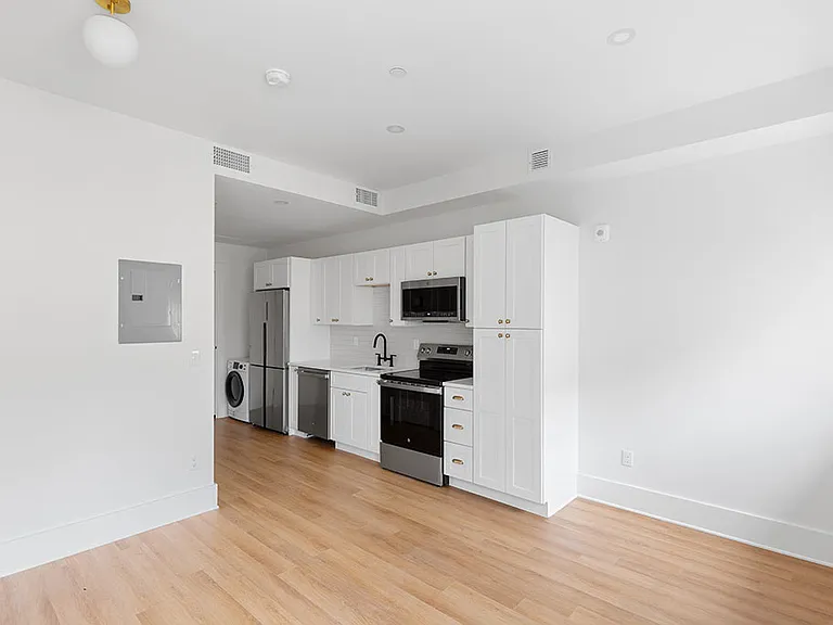 31 Hope St #204 — Photo 8