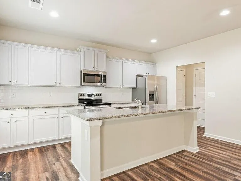 143 Hunts Mill Cir — Photo 6
