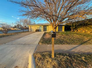 1201 5th St, Shallowater, TX 79363