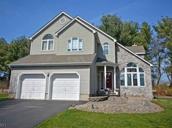 59 Wallace Blvd, Hillsborough Twp., NJ 08844