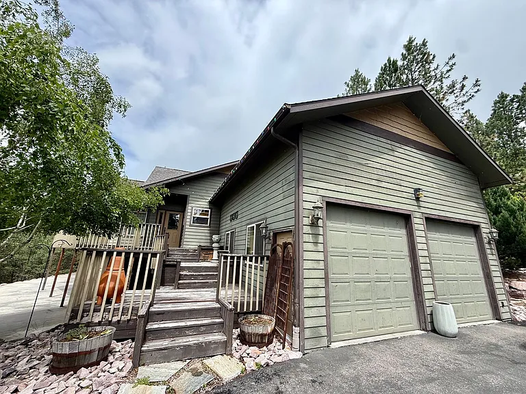 15284 Savik Ln — Photo 2