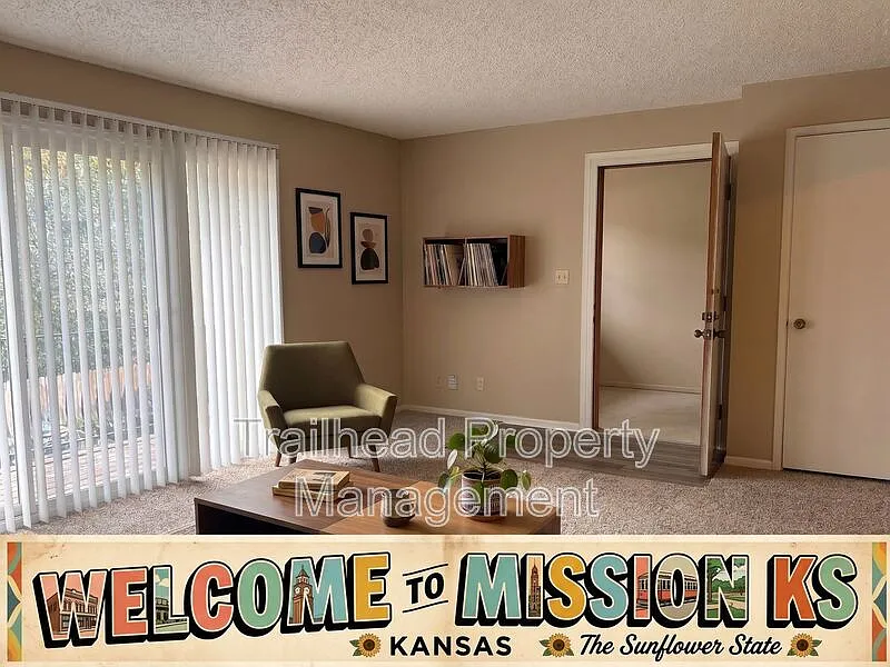 5717 Outlook St #302