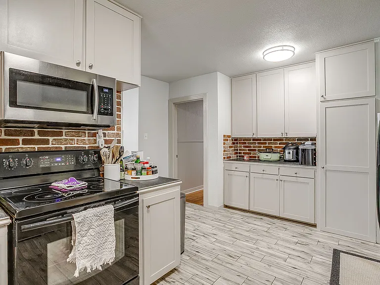 3563 Winston Rd — Photo 5