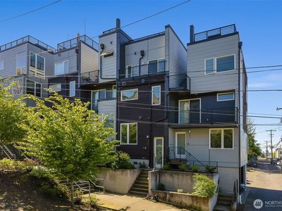 225 E Shelby Street, Seattle, WA, 98102