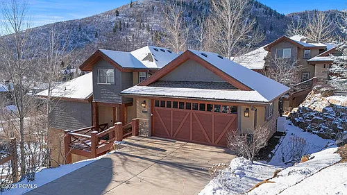1239 W Links Dr Photo 1