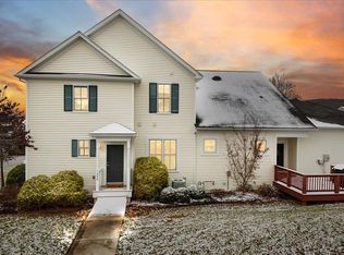1698 Honeysuckle Dr, Blacksburg, VA 24060
