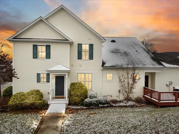 1698 Honeysuckle Dr, Blacksburg, VA 24060