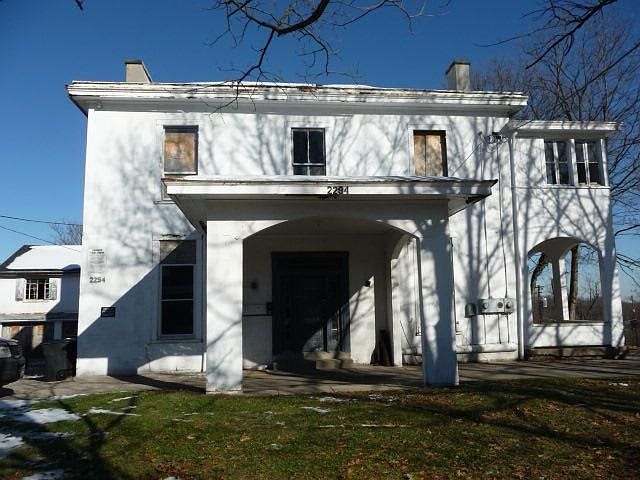 1st image of 2294 Harrison Ave