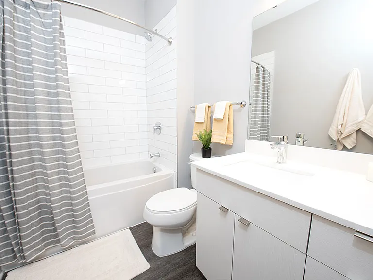 Luna Apartments — Photo 36
