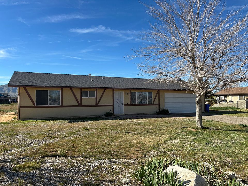 1st image of 22219 Sioux Rd