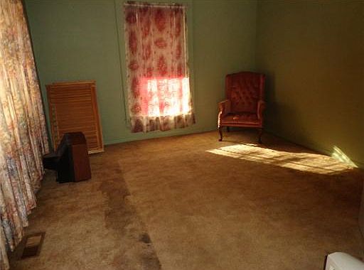 2nd image of 337 Pleasant Ave