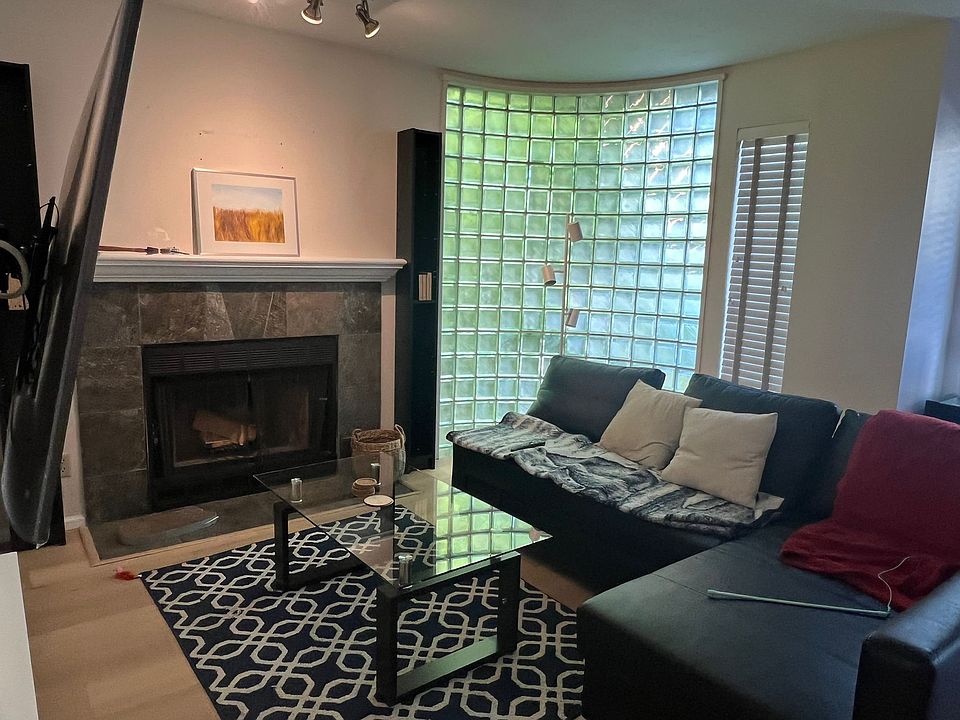 1st image of 888 W 13th Ave #201