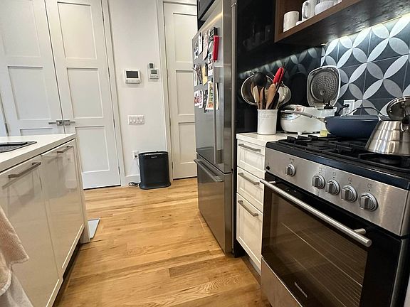 4th image of 41-21 28th St #6M