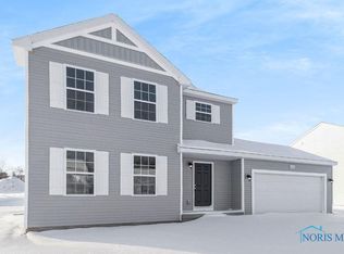 1455 Circle Dr, Millbury, OH 43447