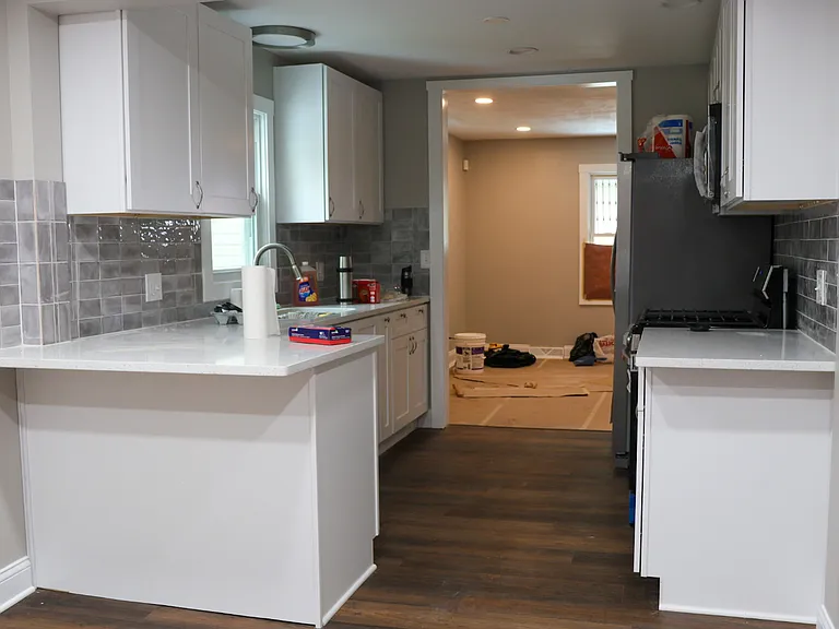 12237 S May St — Photo 9