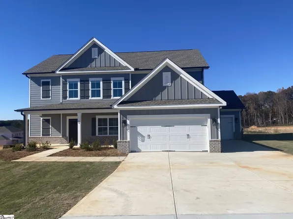 89 Boggs Rd, Pelzer, SC 29669