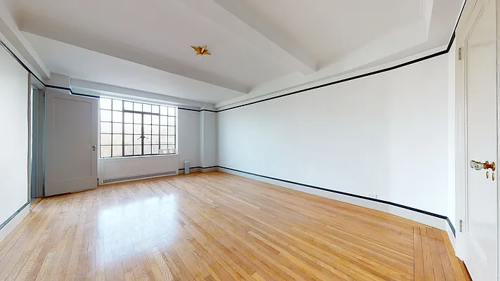 Rented by Bond New York | media 2