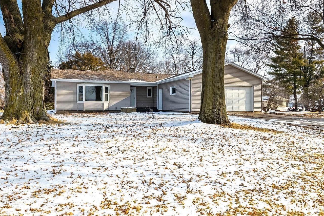 3201 S 25th Ave, Eldridge, IA 52748 Zillow