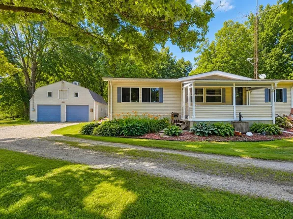13430 4th Rd, Plymouth, IN 46563