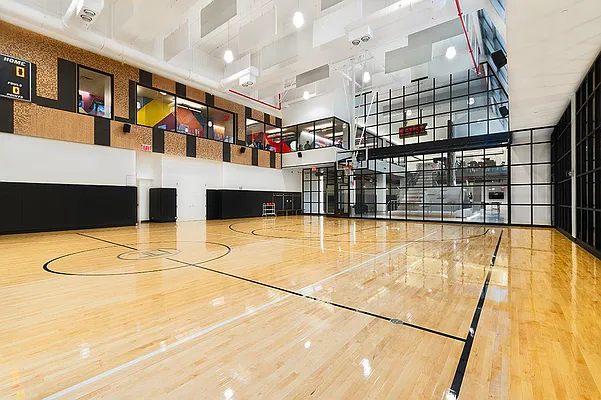 Rented by Bond New York | media 11