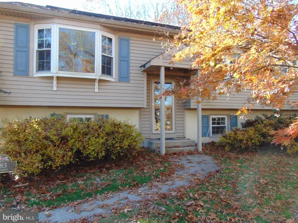 683 6th St, Atco, NJ 08004