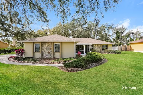 2120 Creekbend Dr Photo 1