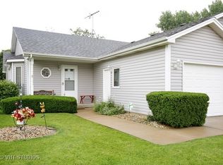 715 Harmony Ct, North Aurora, IL 60542