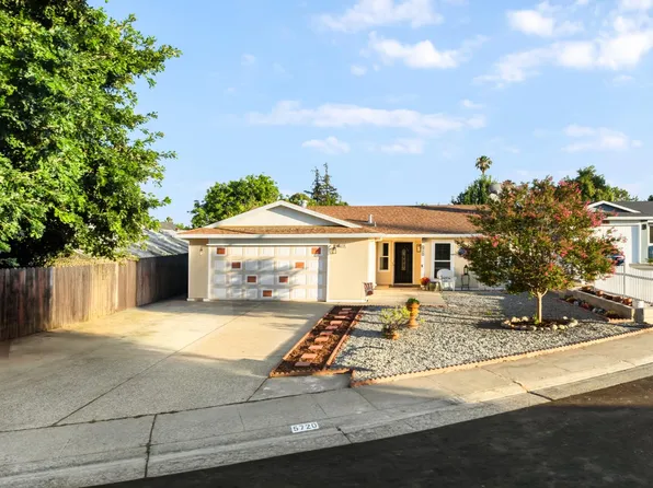 5720 Bryce Canyon Pl, Sacramento, CA 95842