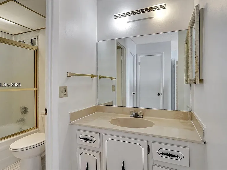 3015 N Ocean Blvd #3J — Photo 21