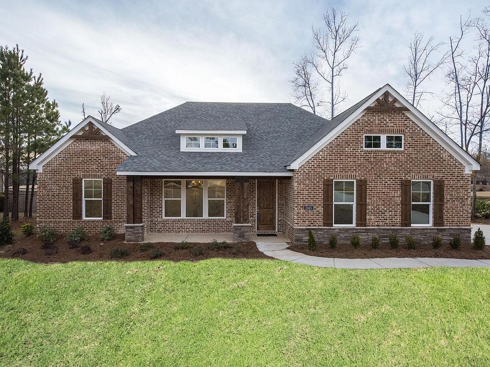 The Anniston shows off Great Curb Appeal