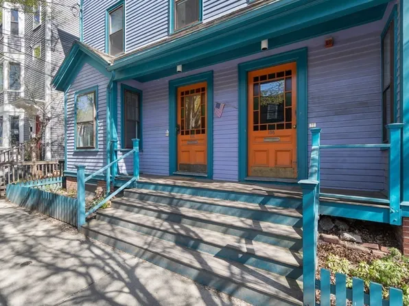 106 Pleasant St #2, Cambridge, MA 02139