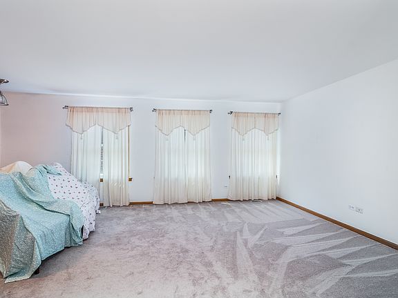5th image of 6207 S Knox Ave Unit H