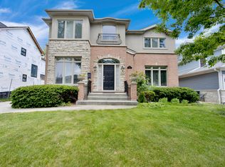 2310 Illinois Rd, Northbrook, IL 60062