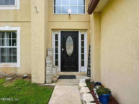 3rd image of 7250 OXFORDSHIRE Avenue