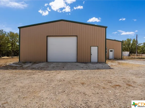 104 Winding River Rd, Kempner, TX 76539