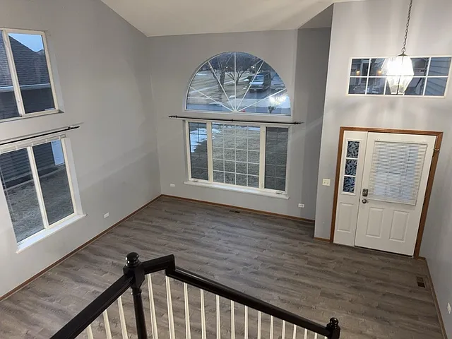 3 bed, 2.5 bath, 2109 sqft, $2,895 — Photo 3