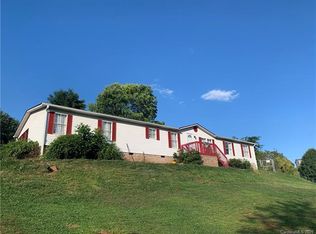 7 Hidden Meadow Dr, Candler, NC 28715