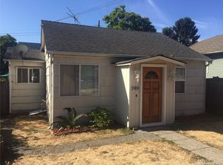 749 N 104th St, Seattle, WA 98133