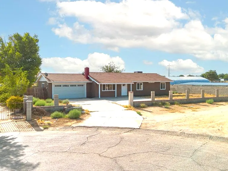 17368 Sweetaire Ave — Photo 3