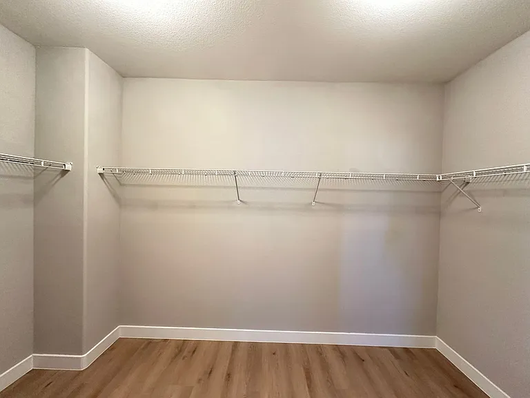 5869 Amber Mesa St — Photo 17