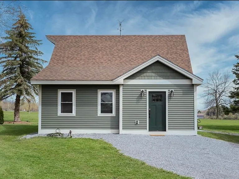 81 Eastry Ct — Photo 8