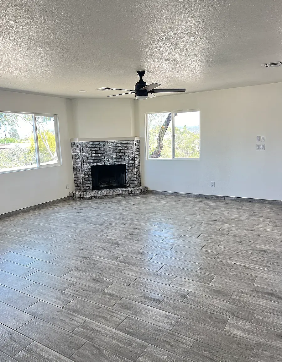 905 Oasis Dr — Photo 4