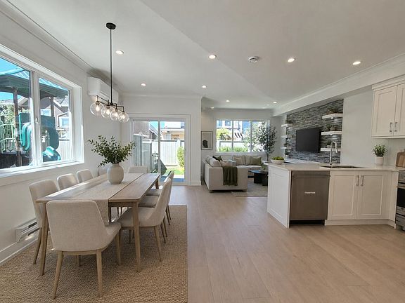 3rd image of 8233 Williams Rd #102