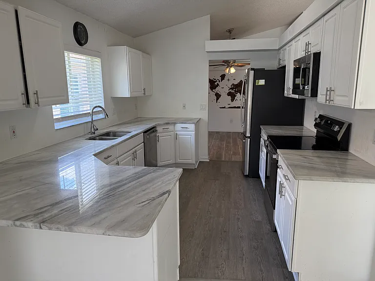 2840 Runyon Cir — Photo 7