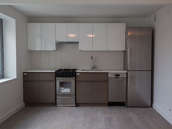 3rd image of 107 Columbia Hts APT 7H