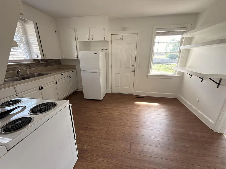3708 Hydrangea St — Photo 8