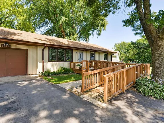 2nd image of 5878 Oneka Lake Blvd N