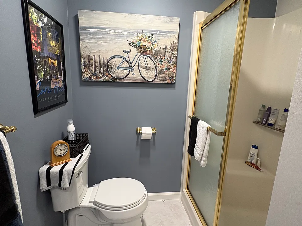 216 Bay Village Dr #216